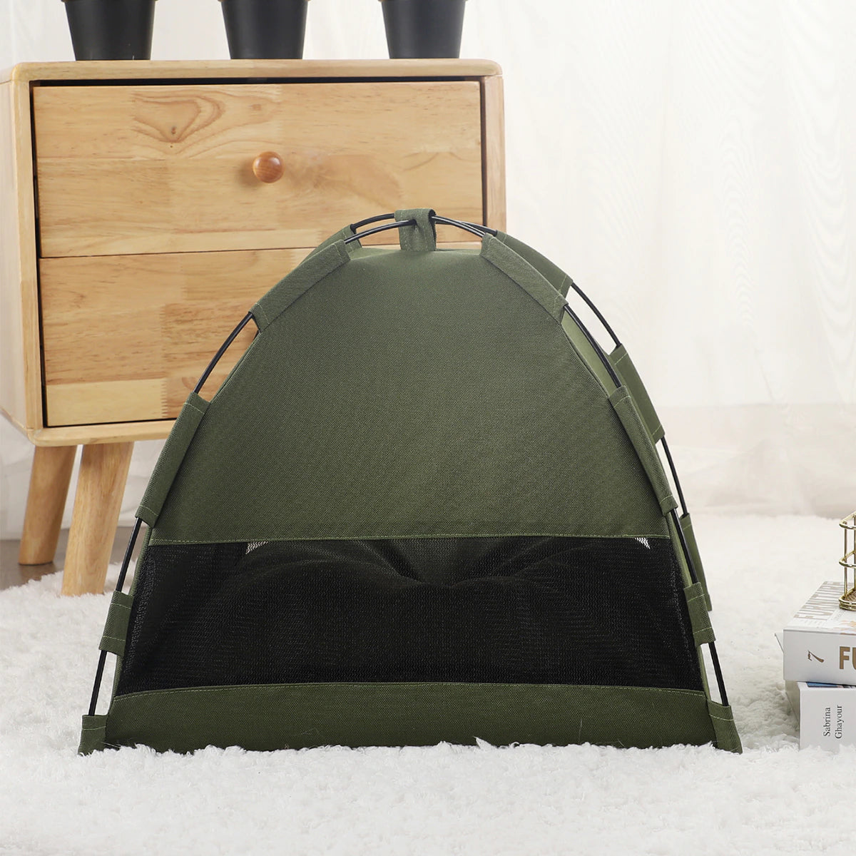 Winter Retreat: Cozy Pet Tent Bed with Warm Cushions - Stylish Cat Furniture for Ultimate Comfort and Relaxation!