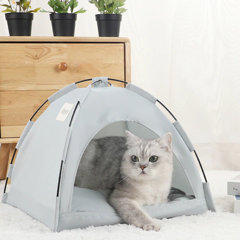 Winter Retreat: Cozy Pet Tent Bed with Warm Cushions - Stylish Cat Furniture for Ultimate Comfort and Relaxation!